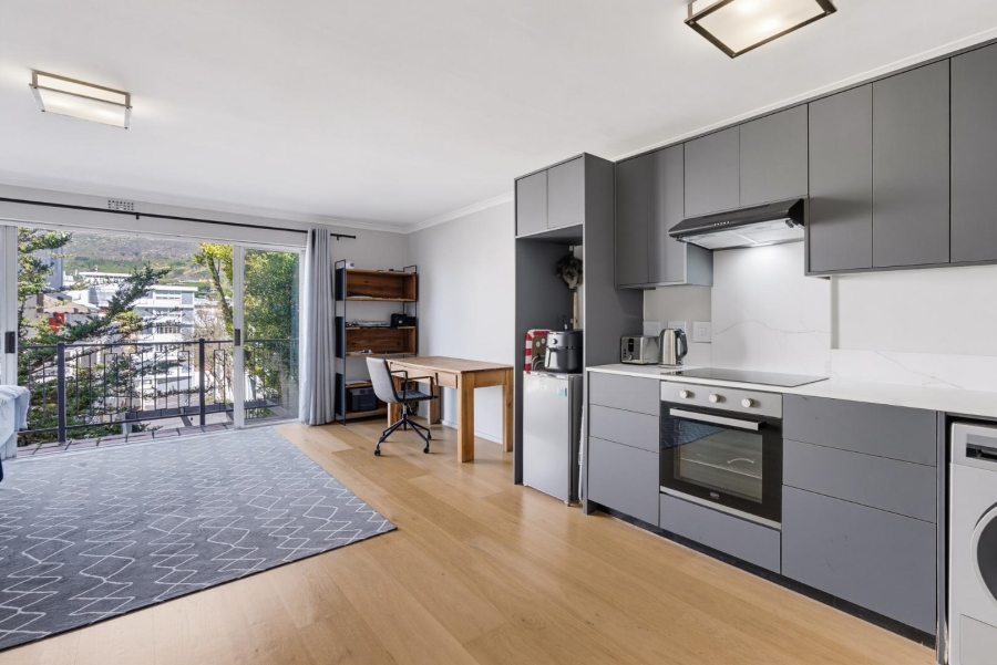 1 Bedroom Property for Sale in Gardens Western Cape